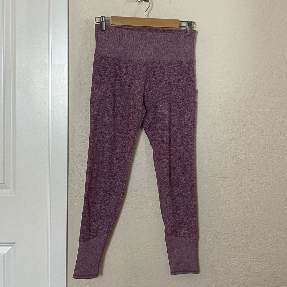 Leggings worn once. Good condition. Best to size up with this brand.